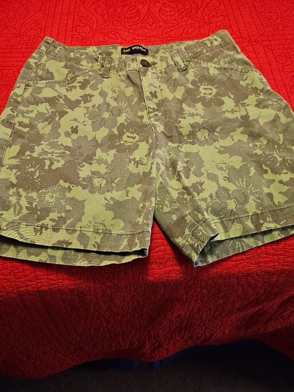 women's lee shorts regular fit mid rise camo green size 6 medium
